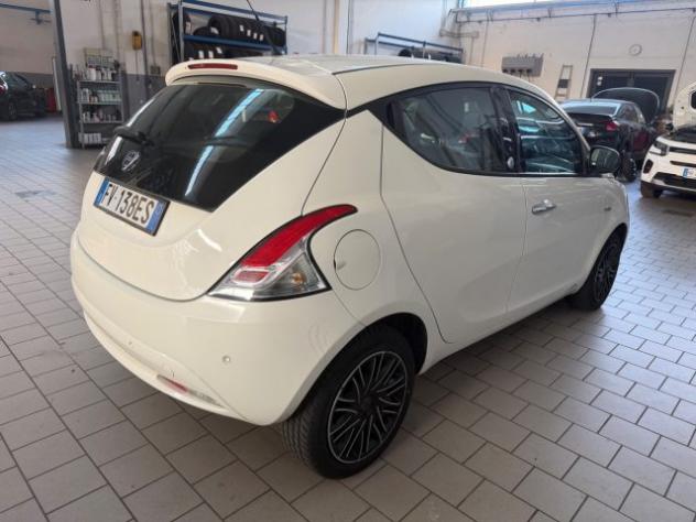 LANCIA Ypsilon 1.2 69 CV 5 porte GPL Ecochic Gold rif. 23940414 - Foto 3