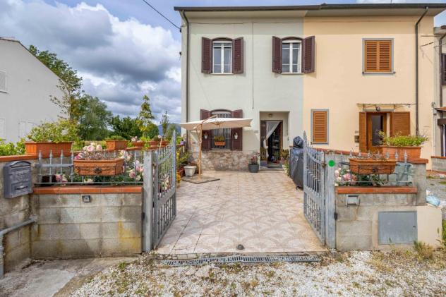Terratetto in vendita a Badia - Cascina 119 mq Rif: 1419056