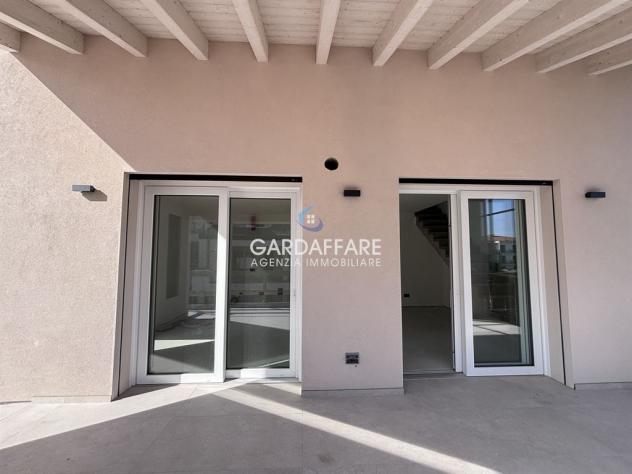 Attico Quadrilocale con mansarda e terrazza Vista Lago! - Foto 8