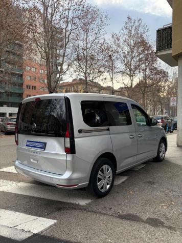 VOLKSWAGEN Caddy 2.0 TDI 102 CV Space rif. 23180466 - Foto 7