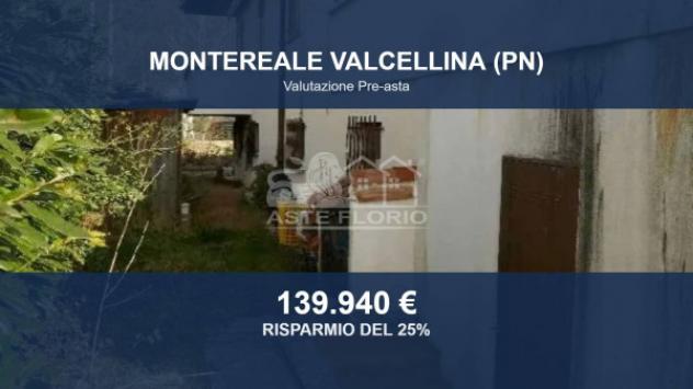 Immobile in asta di 277 m² con più di 5 locali e box auto in vendita a Montereale Valcellina