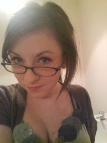 Donna di Nola, 30 anni.  Fisico Normale Tel: