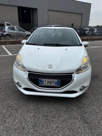 Peugeot 208 1.2 VTi 82 CV 5 porte Allure UNICO PROPRIETARIO - Foto 2