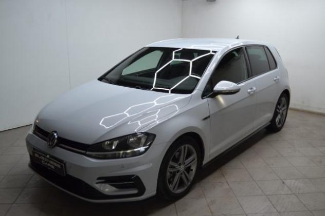 VOLKSWAGEN Golf 1.6 TDI 115 CV 5p. r-line rif. 24066973