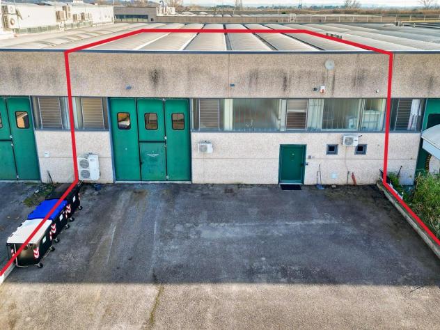 Capannone artigianale in vendita a Vicopisano 253 mq Rif: 1391291