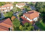 Villa singola con 1.000 mq di giardino privato