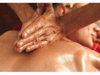 Massaggi - benessere Crotone - MASSAGIATRICE COMPLETISIMA DISPONIBLE Tel:3509917351