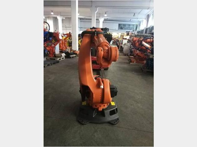 ROBOT INDUSTRIALE KUKA KR180 R2900 PRIME KRC4 Usato - Foto 3