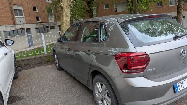 Vendo auto Volkswagen Polo - Foto 2