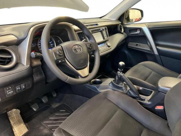 TOYOTA RAV 4 RAV4 2.0 D-4D 2WD Active rif. 24074709 - Foto 6