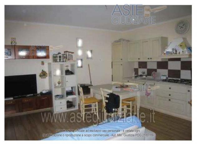 IMMOBILI-IMMOBILE RESIDENZIALE-Via Nepi n. 1 - Foto 5