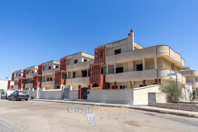 Immobile indipendente con tavernetta garage e miniattico con terrazza
