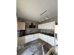 Cucina angolare moderna 300x242 cm con piano induzione – ottime condizioni