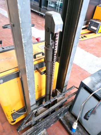 CARRELLO ELEVATORE GUIDA A TIMONE USATO - Foto 5