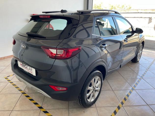 Kia Stonic Stonic 1.4 mpi Urban 100cv - Foto 4
