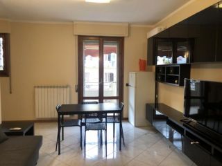 Appartamento arredato composto da soggiorno con cucinotto, camera, camera s &hellip;