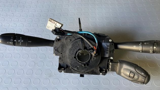 Devioluci Peugeot 207 del 2008 (96630724XT) - Foto 4
