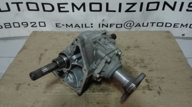 Ripartitore cambio Dacia Duster 1.5 DCI 4x4 del 2013 (8200988059)