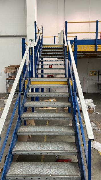 Vendita scaffalatura usata