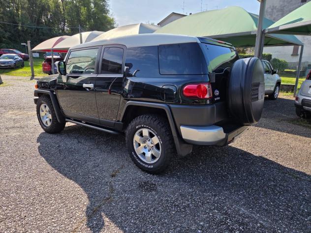 Toyota FJ Cruiser 4.0 benzina 239CV 2WD - Foto 7
