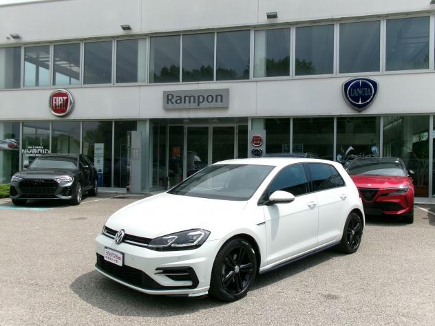 Volkswagen Golf 1.6 TDI Highline R Line