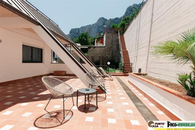 COMODO BIVANI CON AMPIA TERRAZZA IN AFFITTO TRANSITORIO - Foto 13