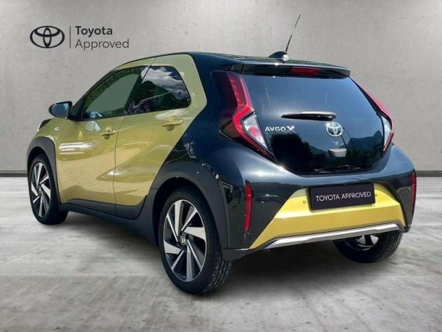 Toyota Aygo X 1.0B (72 CV) Lounge S-CVT - Foto 4