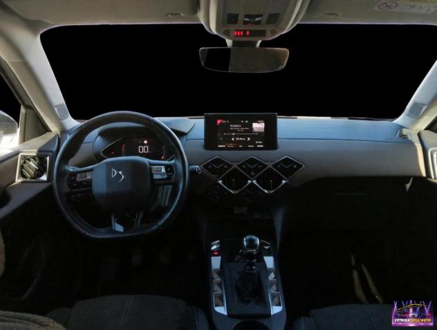 DS - DS 3 Crossback - PureTech 100 So Chic - Foto 4