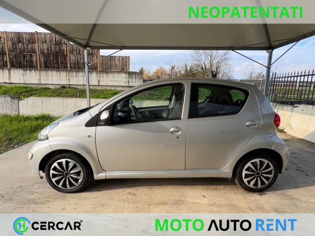 Toyota Aygo 1.0 12V VVT-i 5 porte OK NEOPATENTATI 5 PORTE - Foto 7