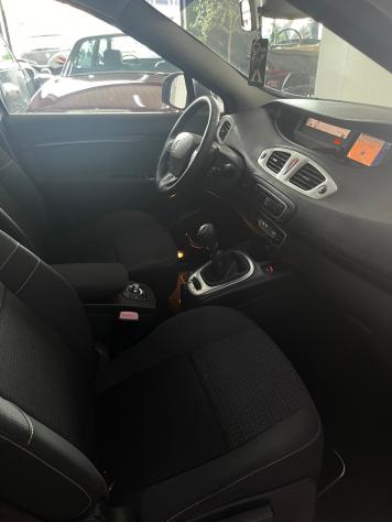 Renault Scenic X-Mod 1.9 dCi 130CV Luxe - Foto 10