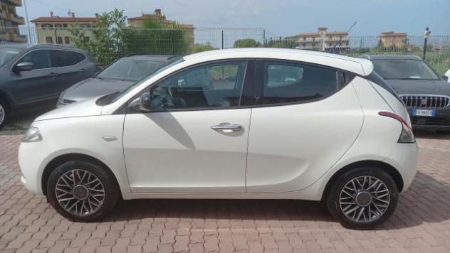 LANCIA Ypsilon 1.2 69 CV 5 porte rif. 24043936 - Foto 4