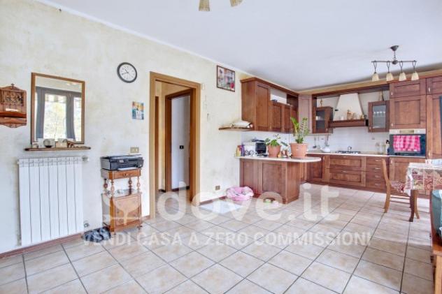 Appartamento di 85 m² con 3 locali e box auto in vendita a Montegrino Valtravaglia - Foto 2