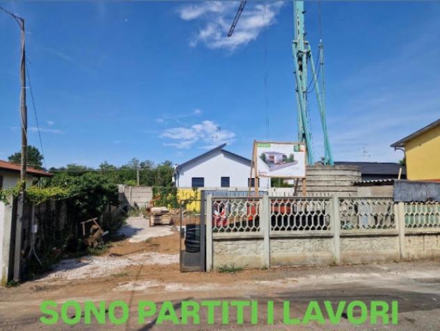 Villa di 190 m² con 4 locali e box auto in vendita a Olgiate Olona