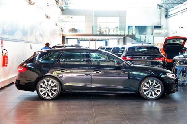 AUDI A4 30 TDI Avant S-Tronic S-Line rif. 23887357 - Foto 2