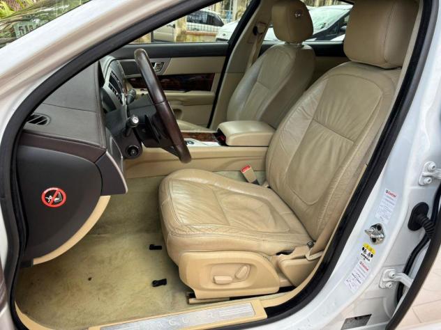 Jaguar XF 3.0 D 241cv V6 Luxury - Foto 8