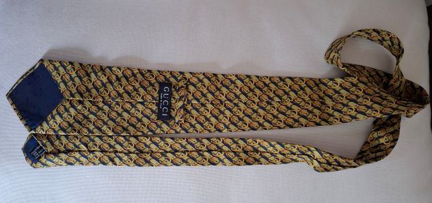 Gucci cravatta a righe oro e blu in seta - Foto 2