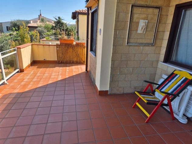 Villa panoramica a schiera con due unità abitative - Foto 8