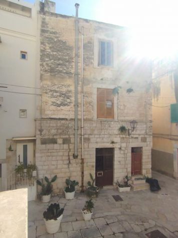 ZONA C. STORICO / Rif. 555 (Palazzina Indipendente) - Trani