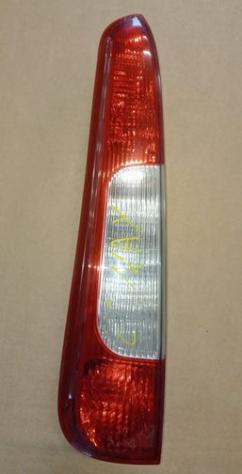 FANALE POST.S. ROSSO BIANCO LAMPADINE FORD FOCUS (CAP) C-Max Parti elettriche Fanaleria Fanali Fanale post. sx. FORD - C-MAX - 01-10-2003 - 01-04-
