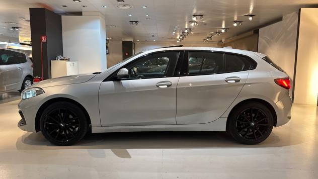 BMW 118D ADVANTAGE 150CV- 2020 - Foto 7