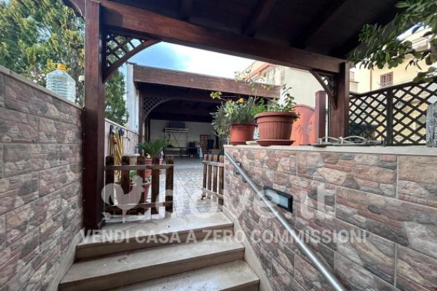 Casa indipendente di 200 m² con 3 locali in vendita a Crispiano - Foto 3