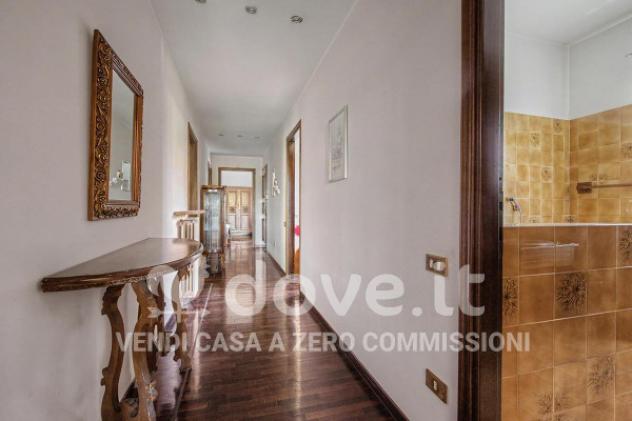 Villa di 348 m² con più di 5 locali e box auto in vendita a Pogliano Milanese - Foto 16