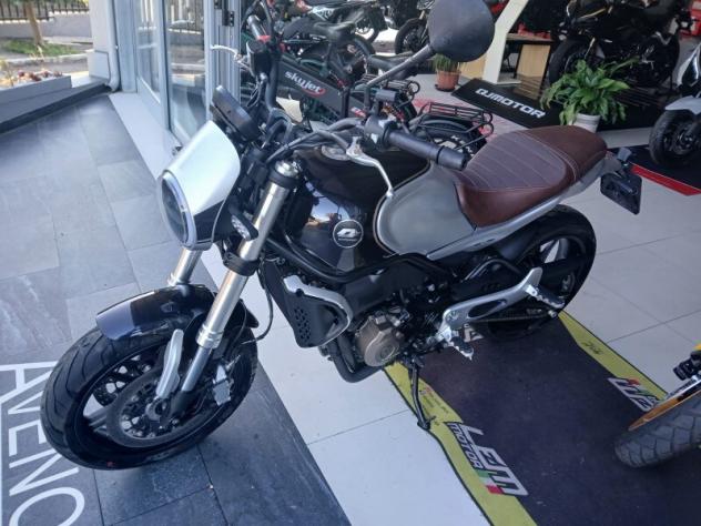 QJ Motor SRV 550 - Foto 2