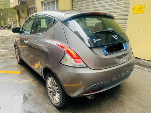 LANCIA Ypsilon 1.2 69 CV 5 porte Platinum rif. 23445511 - Foto 4