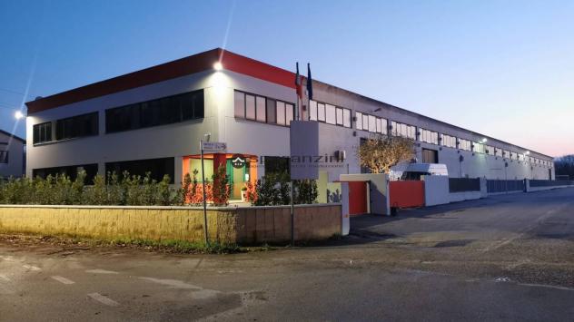 Colli al metauro in zona artigiale industriale proponiamo in vendita un moderno opificio a destinazione produttiva.
a ridosso della superstrada fano-