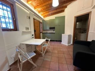Monolocale con garage incluso-650euro