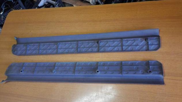 Coppia Plastiche battitacco Terrano II 2.7 Tdi 3p. SR '99 - Foto 2
