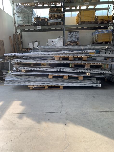 SCAFFALI BULLONATI - Foto 3