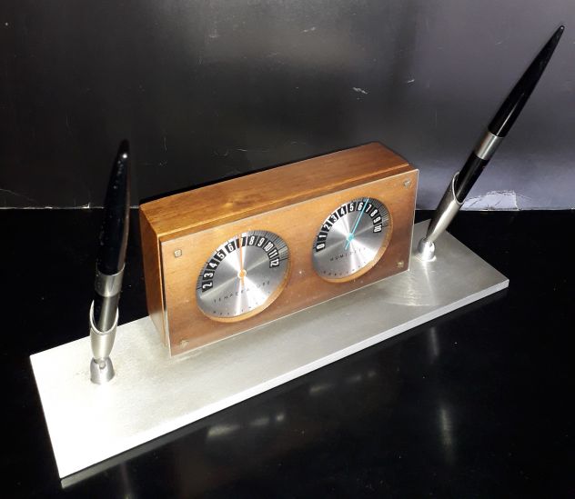 Set di strumenti da scrivania Honeywell vintage anni'50, montati su una base