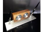 Set di strumenti da scrivania Honeywell vintage anni'50, montati su una base